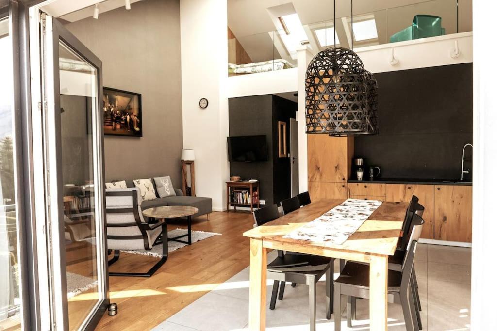 Ski & Bike Apartment Щирк Екстериор снимка